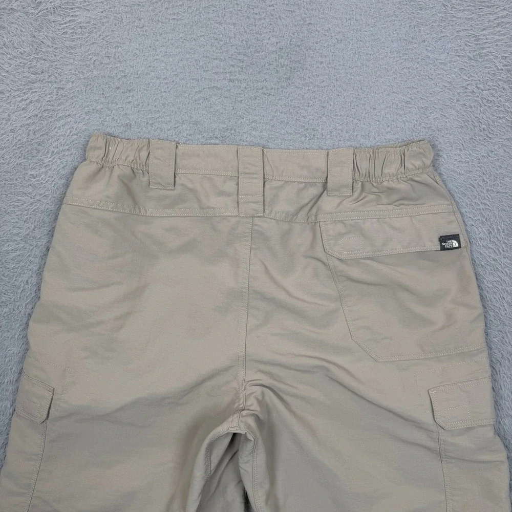 The North Face Mens Khaki Tan Nylon Cargo Hiking Shorts Size Medium 30 Waist